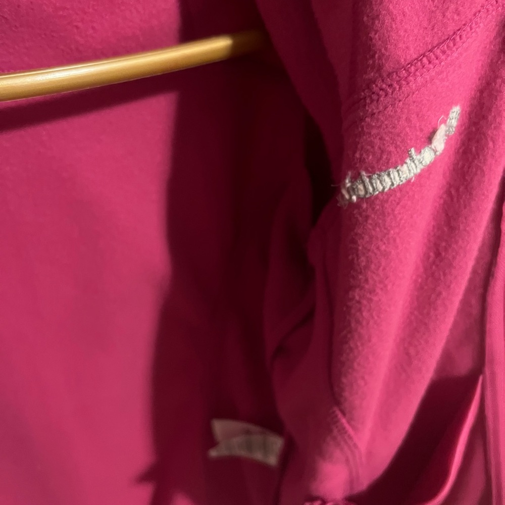 Cool zip up jacket - Picture 2 of 4